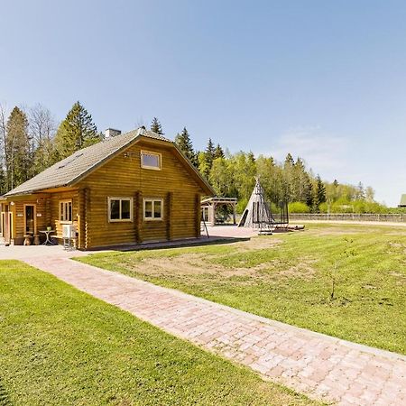 Kajamaa Holiday Home Saku Exterior photo