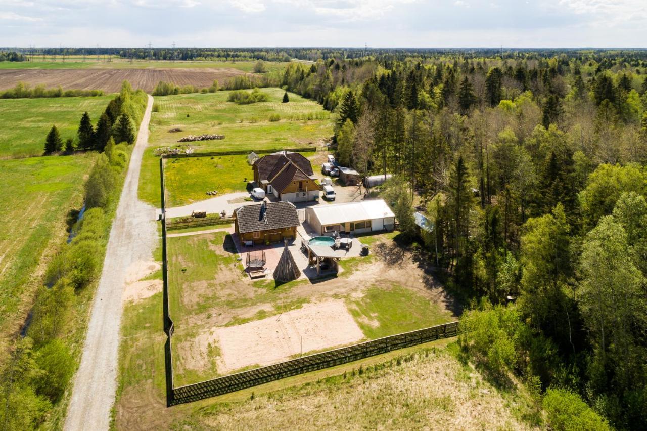 Kajamaa Holiday Home Saku Exterior photo